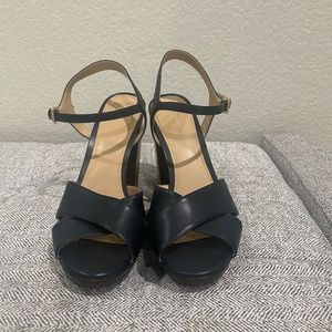 Michael Kors never worn navy blue 4 in heels